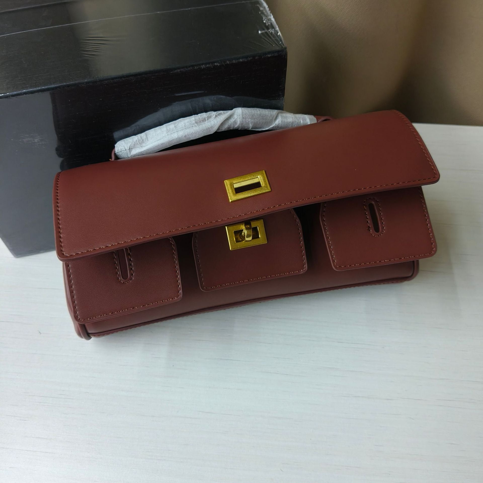 Ankela Red